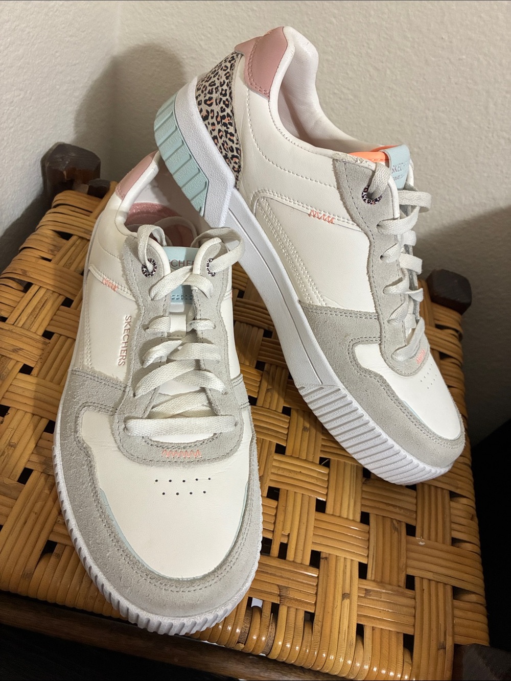 Skechers Women’s Jade Feline Instinct Sneakers